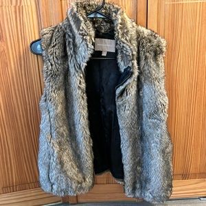 Banana Republic faux fur vest. Small.
